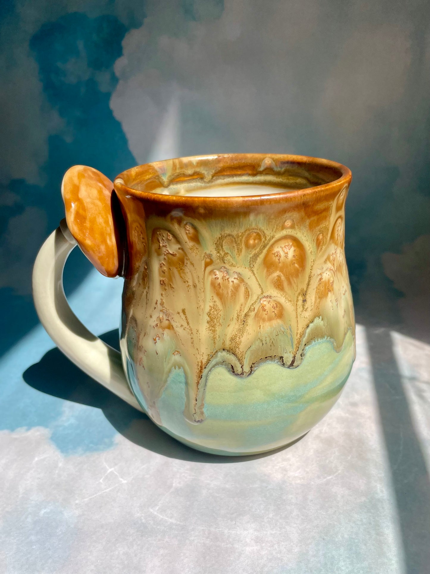 Mushroom Handle Mug 22oz