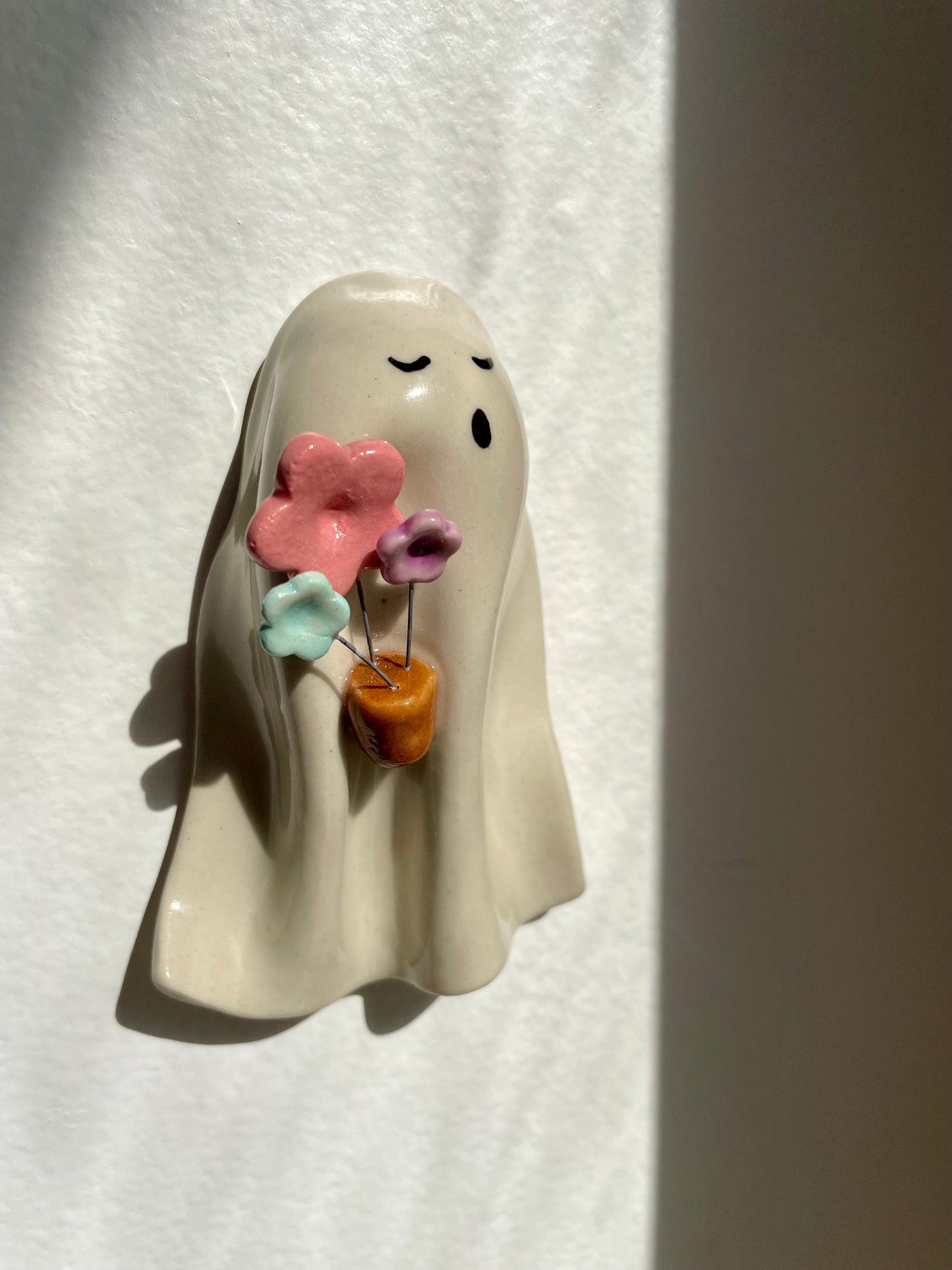 Wall Ghostie ~ Flower Pot