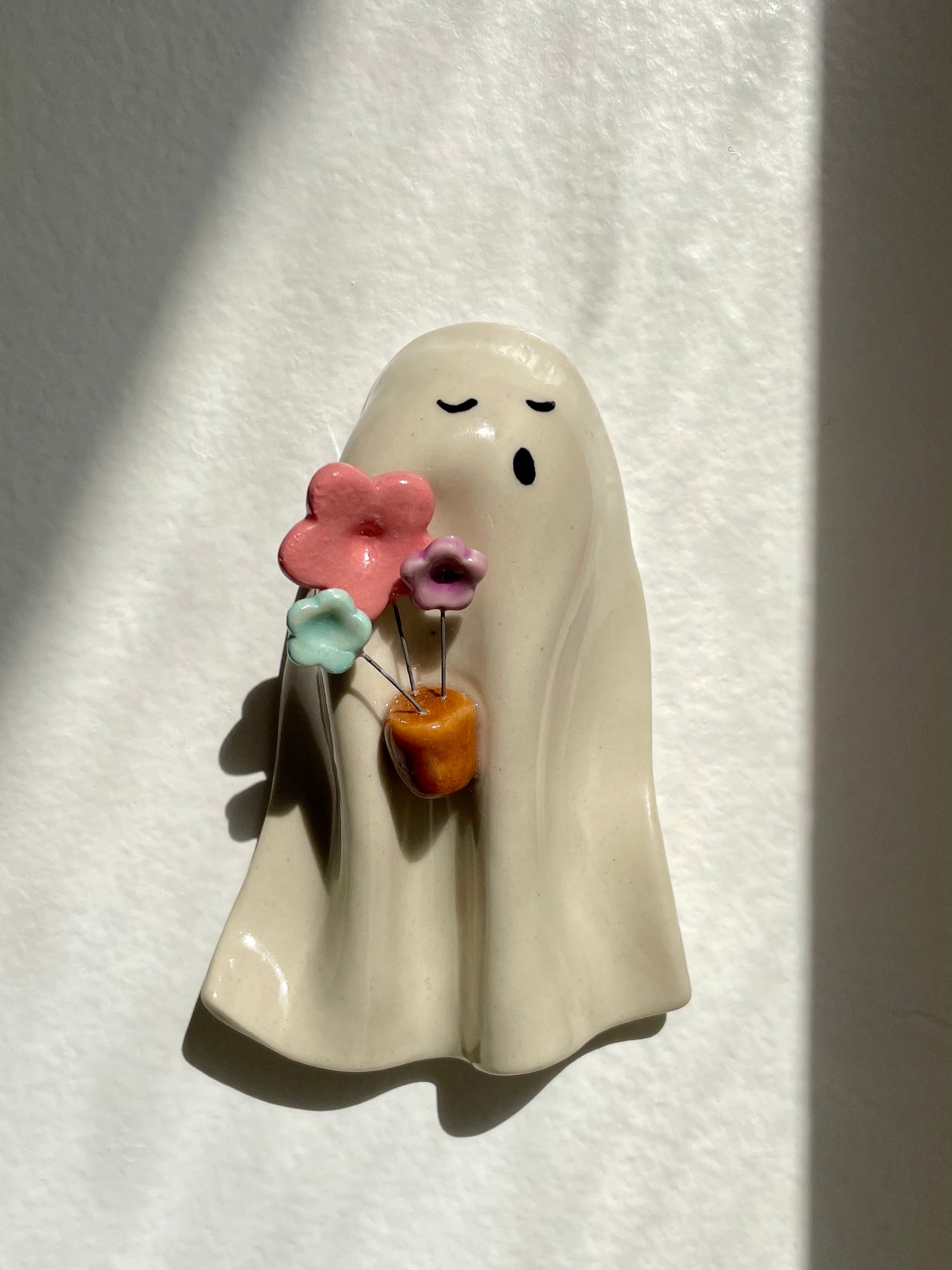 Wall Ghostie ~ Flower Pot