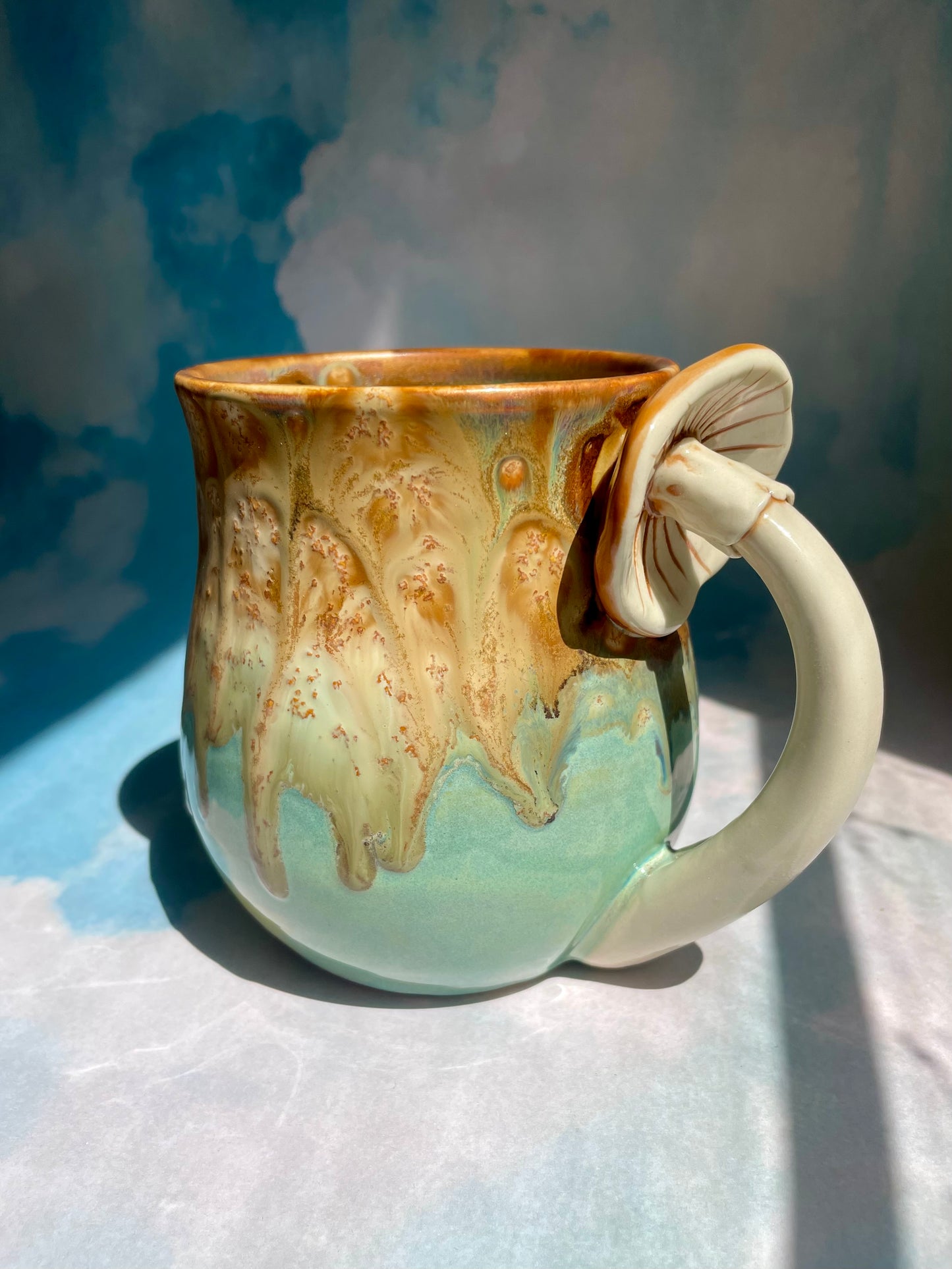 Mushroom Handle Mug 22oz