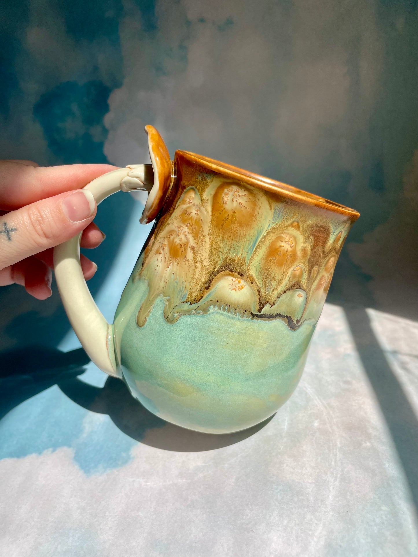 Mushroom Handle Mug 19oz